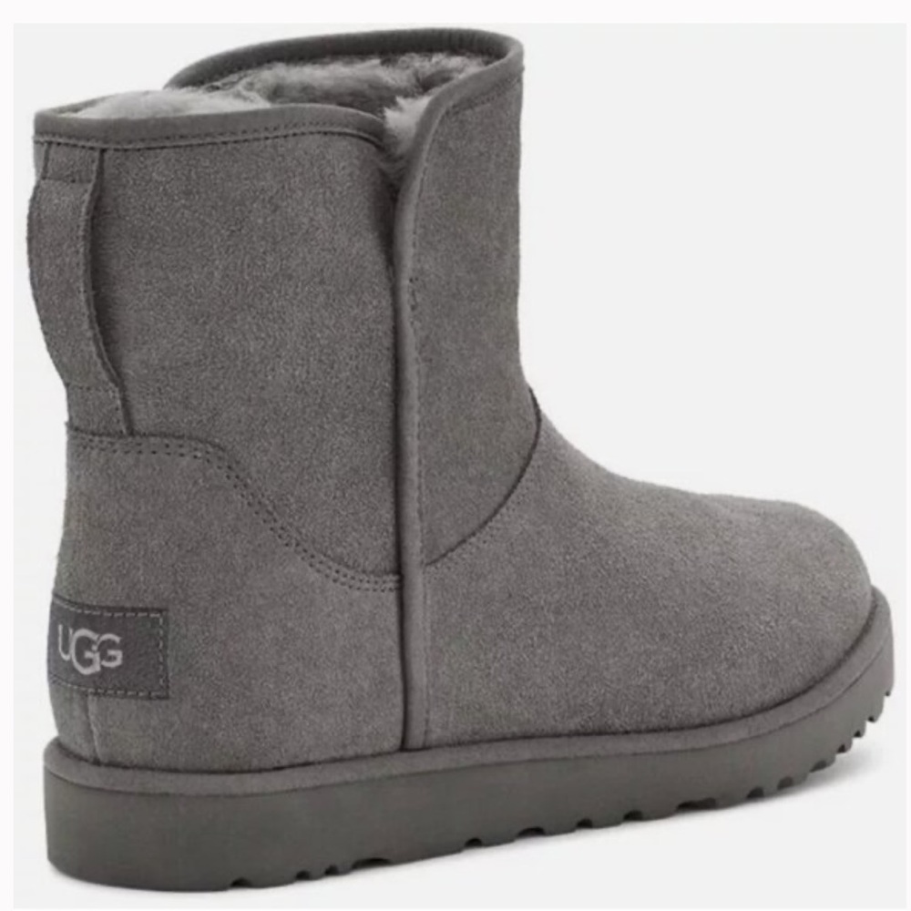 UGGS | Grey Cory II Genuine Shearling Lined Boot